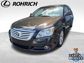 Used 2010 Toyota Avalon XLS image 1