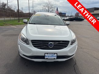 Used 2017 Volvo XC60 T5 image 1