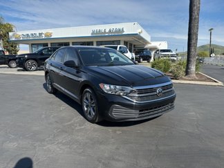 Used 2024 Volkswagen Jetta SE image 1