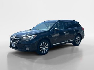 Used 2018 Subaru Outback 3.6R Touring image 1