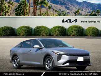 New 2025 Kia K4 LXS image 1