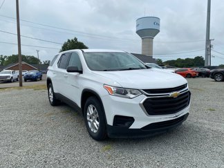 Used 2021 Chevrolet Traverse LS image 1