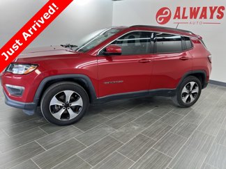 Used 2017 Jeep Compass Latitude w/ Popular Equipment Group image 1