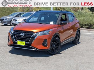 Used 2022 Nissan Kicks SR image 1