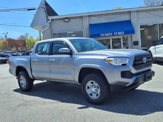 Used 2017 Toyota Tacoma SR image 1