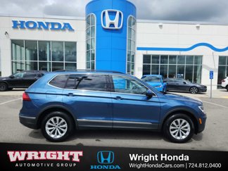 Used 2018 Volkswagen Tiguan SE w/ Panoramic Sunroof Package image 1
