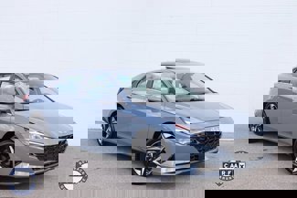 Used 2023 Hyundai Elantra Limited w/ Winter Weather Package image 1