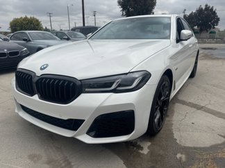Certified 2022 BMW 530e w/ M Sport Package image 1