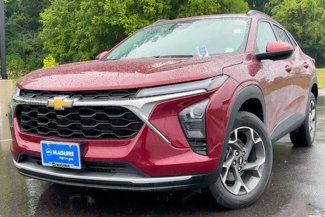 Used 2024 Chevrolet Trax LT w/ Driver Confidence Package image 1