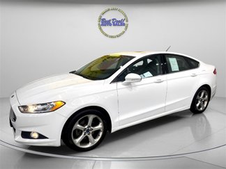 Used 2014 Ford Fusion SE image 1