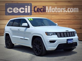 Certified 2022 Jeep Grand Cherokee Laredo X image 1