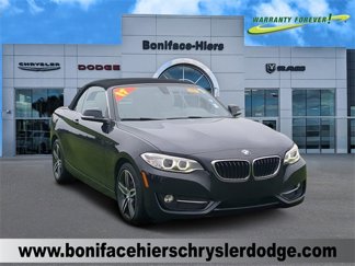 Used 2017 BMW 230i Convertible image 1