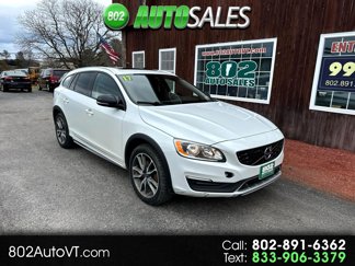 Used 2017 Volvo V60 T5 Cross Country w/ Convenience Package image 1