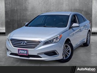 Used 2016 Hyundai Sonata SE image 1