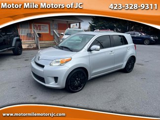 Used 2012 Scion xD image 1