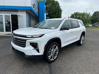 New 2025 Chevrolet Traverse LT w/ Driver Confidence Package image 1