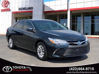 Used 2017 Toyota Camry LE image 1