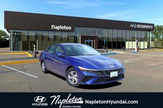 New 2025 Hyundai Elantra SE image 1