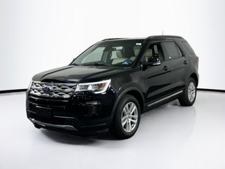Used 2018 Ford Explorer XLT w/ Equipment Group 202A image 1
