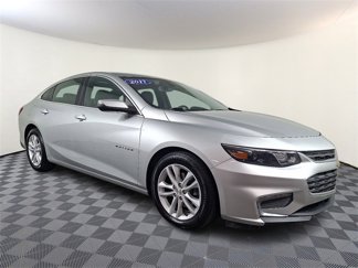Used 2017 Chevrolet Malibu LT image 1