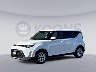 Used 2023 Kia Soul LX w/ LX Technology Package image 1