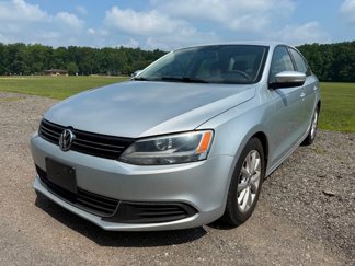 Used 2013 Volkswagen Jetta SE image 1