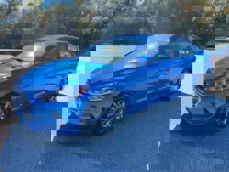 Used 2017 Hyundai Elantra SE image 1