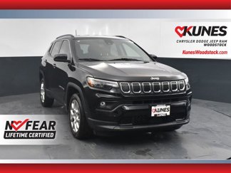 Used 2022 Jeep Compass Latitude image 1