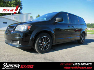 Used 2015 Dodge Grand Caravan R/T w/ Driver Convenience Group image 1