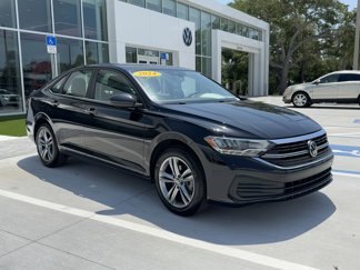 Certified 2024 Volkswagen Jetta SE image 1
