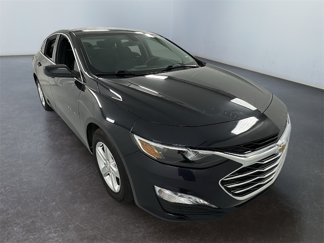 Used 2022 Chevrolet Malibu LT image 1