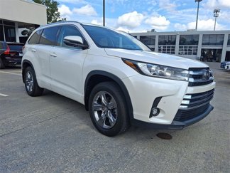 Used 2019 Toyota Highlander Limited Platinum image 1
