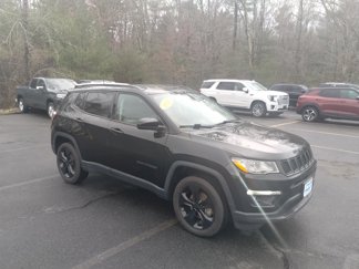 Used 2020 Jeep Compass Latitude image 1