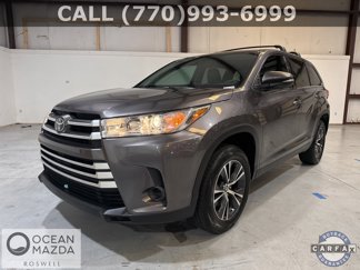 Used 2019 Toyota Highlander LE image 1