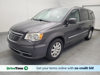 Used 2015 Chrysler Town & Country Touring image 1