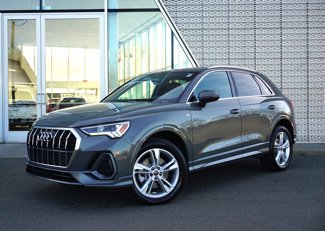 Certified 2024 Audi Q3 2.0T Premium Plus w/ Premium Plus Package image 1