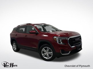 Used 2024 GMC Terrain SLE w/ Driver Convenience Package image 1