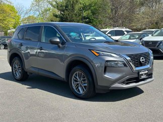Used 2023 Nissan Rogue S image 1