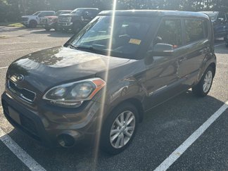 Used 2013 Kia Soul + image 1