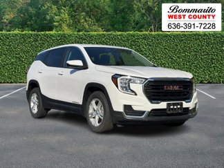 Used 2022 GMC Terrain SLE image 1