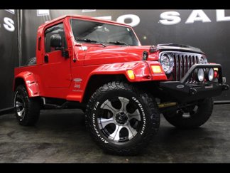 Used 2006 Jeep Wrangler Unlimited w/ Premium Audio Group image 1