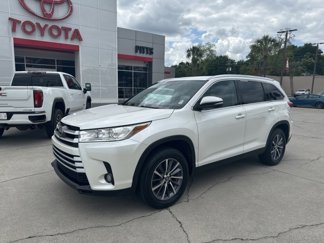 Used 2019 Toyota Highlander XLE image 1