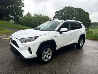 Used 2020 Toyota RAV4 XLE image 1