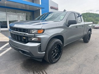 Used 2021 Chevrolet Silverado 1500 Custom image 1