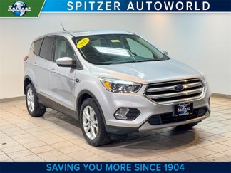 Used 2019 Ford Escape SE image 1