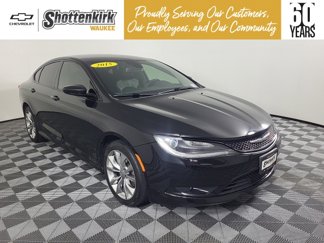 Used 2015 Chrysler 200 S w/ Comfort Group image 1