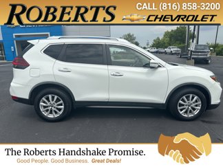 Used 2020 Nissan Rogue SV image 1