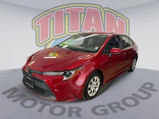 Certified 2022 Toyota Corolla LE image 1