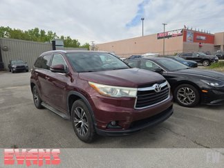 Used 2016 Toyota Highlander XLE image 1
