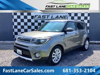 Used 2018 Kia Soul + image 1